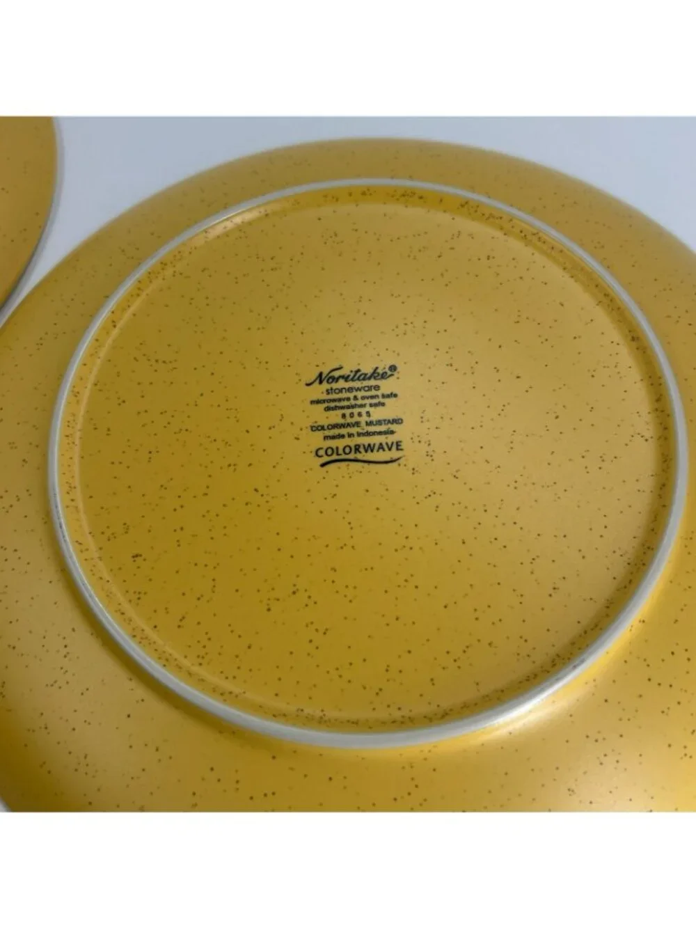 Noritake Colorwave Plate Stoneware Ceramic Set of 4 Round Microwave Safe Mustard